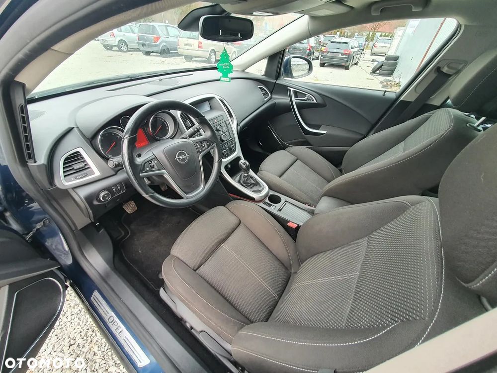 Opel Astra 1.4 Turbo - 9