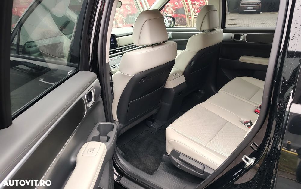 Hyundai Santa Fe - 32