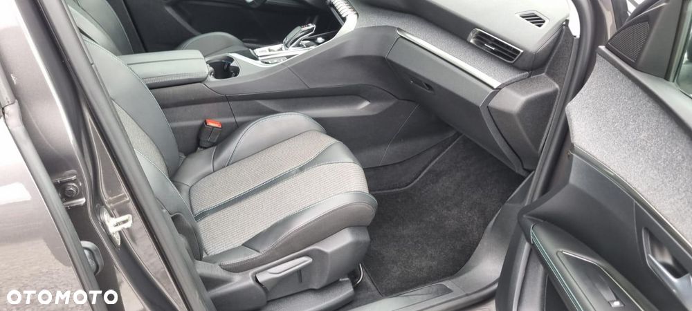 Peugeot 3008 PureTech 130 Stop & Start GPF EAT8 Active Business-Paket - 18