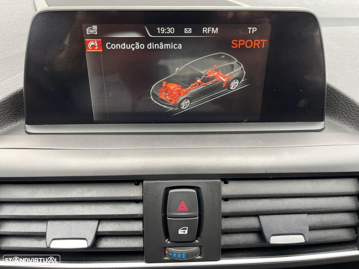 BMW 116 d Aut. Sport Line - 11