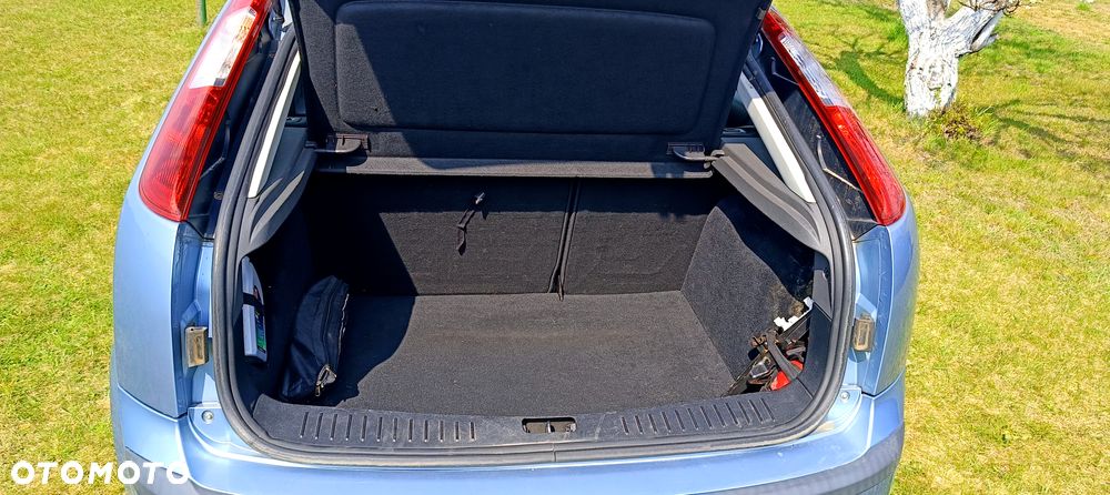 Ford Focus 1.6 Ti-VCT Ghia - 2