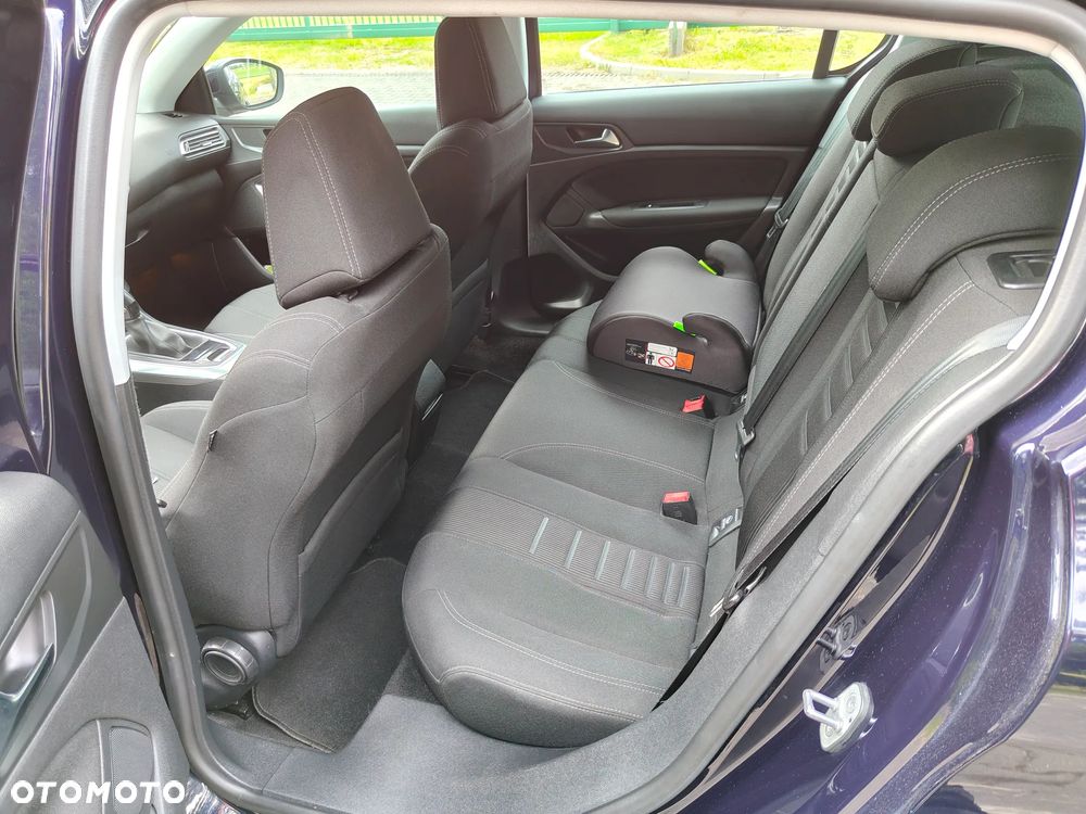 Peugeot 308 1.6 HDi Premium - 16