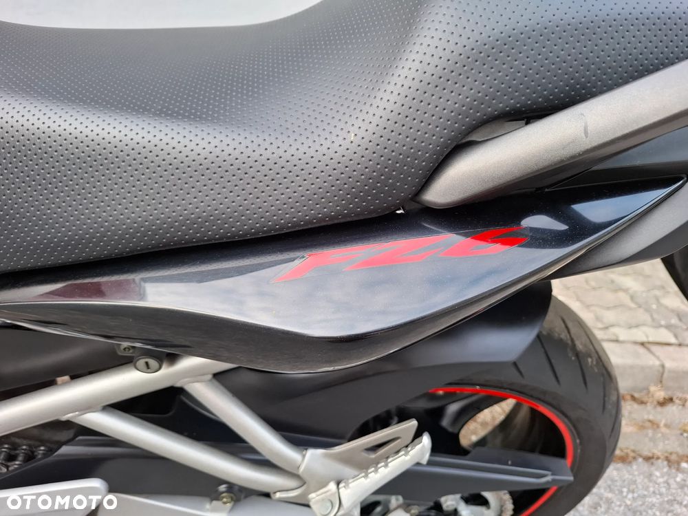 Yamaha FZ6 - 32