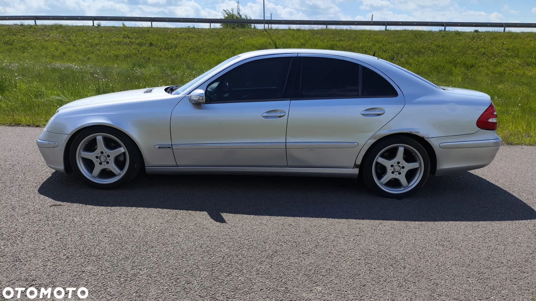 MERCEDES E-KLASA W211 SEDAN ELEGANCE SREBRNY C744 744 SILNIK 2.6 V6 177KM 112913 TAPICERKA SKÓRA CZARNA RÓŻNE CZĘŚCI - 4