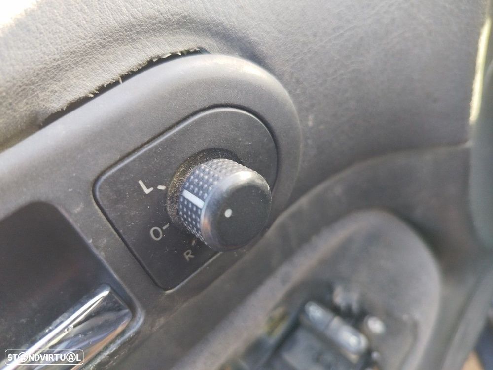 Retrovisor / espelho direito VOLKSWAGEN Golf IV (1J1) - 1