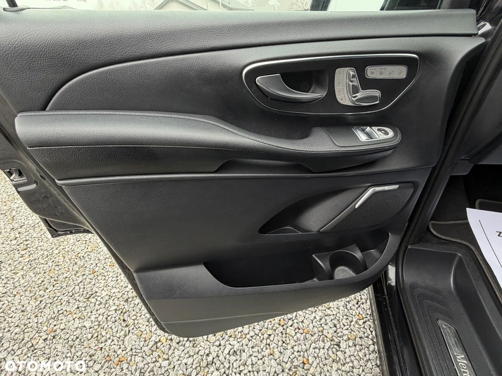 Mercedes-Benz Klasa V 300 d Extralang 4Matic 9G-TRONIC Avantgarde Edition - 25