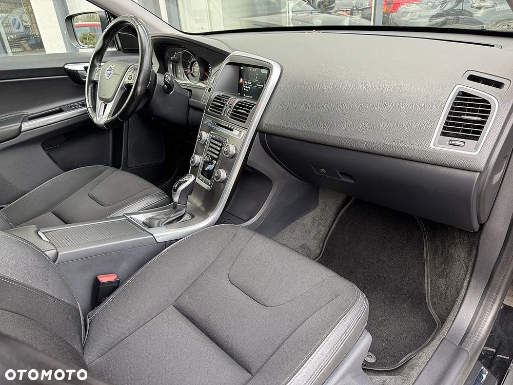 Volvo XC 60 T5 Drive-E Momentum - 10