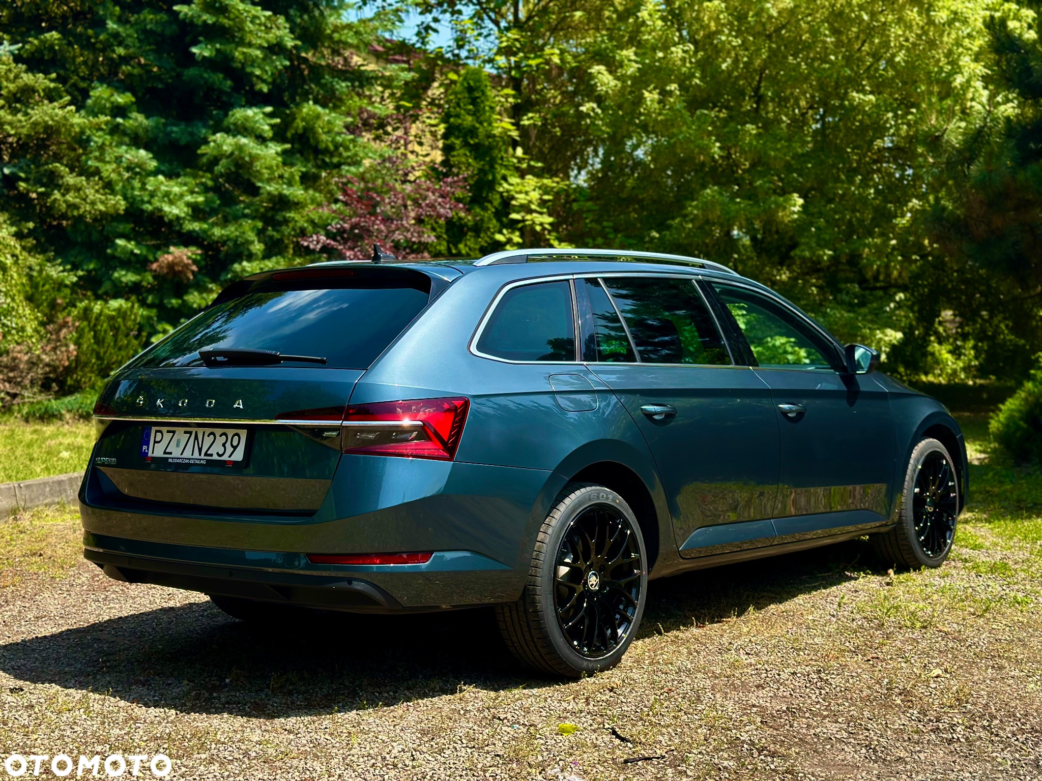 Skoda Superb 2.0 TDI DSG Premium Edition - 5