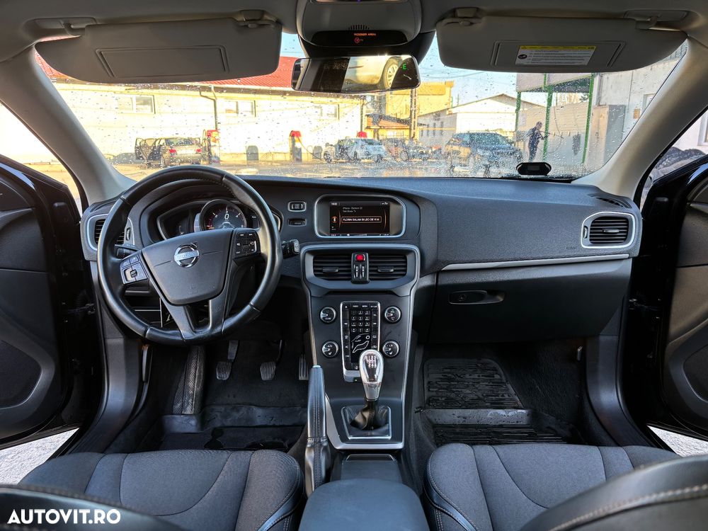 Volvo V40 D2 Basic - 4