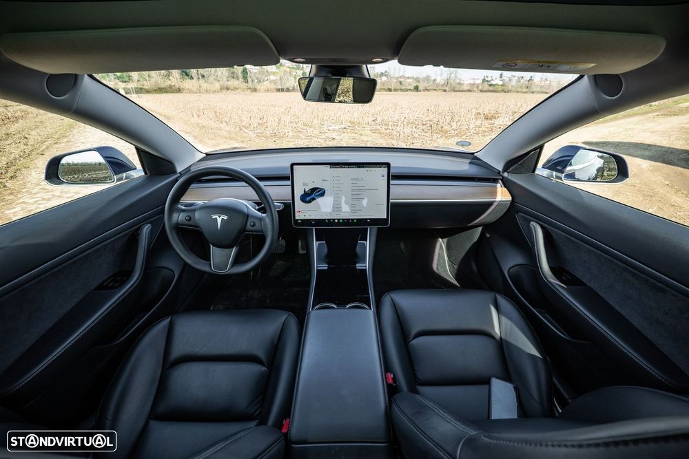 Tesla Model 3 Standard Range Plus RWD - 32