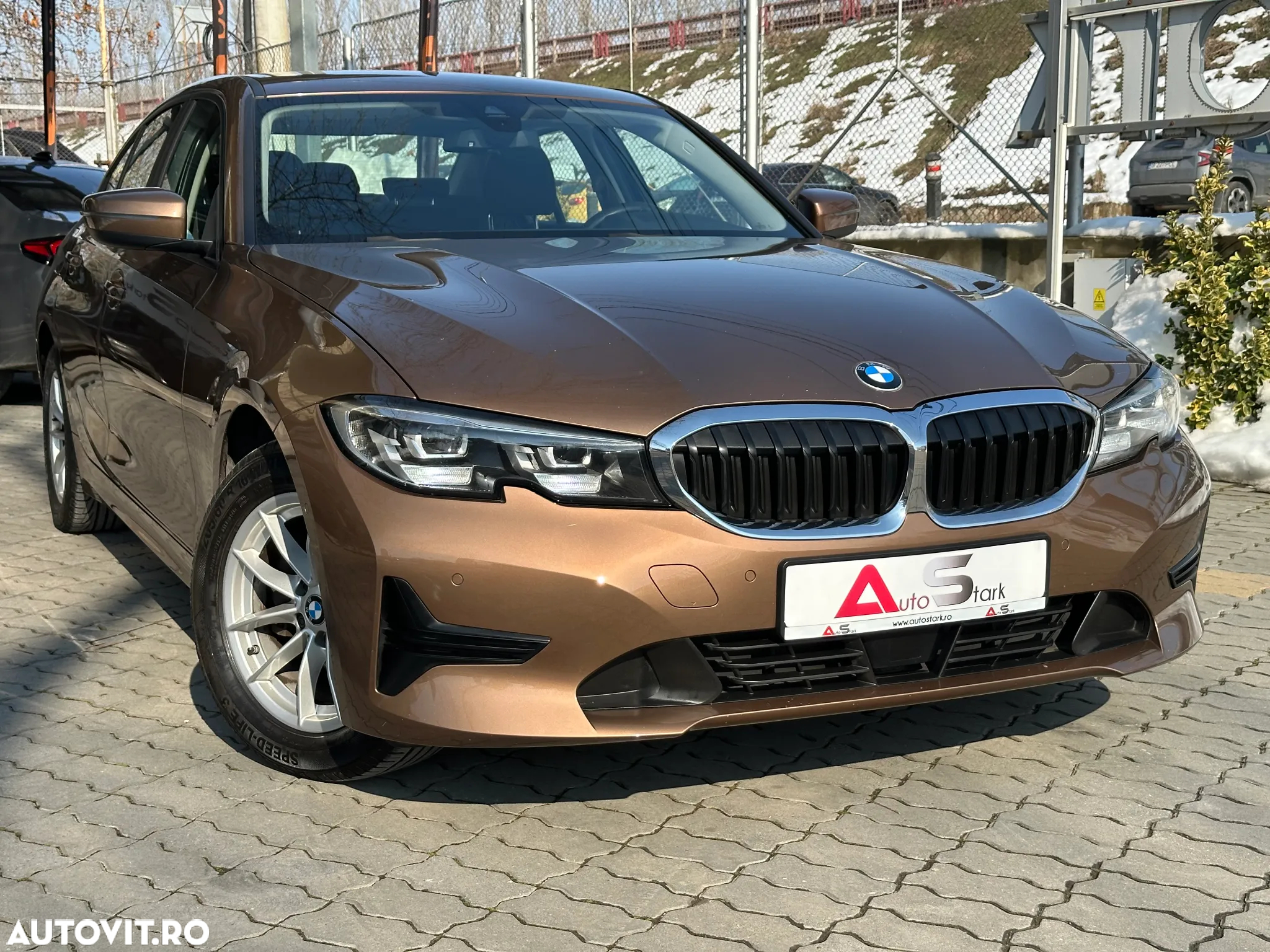 BMW Seria 3 318d Aut. - 13