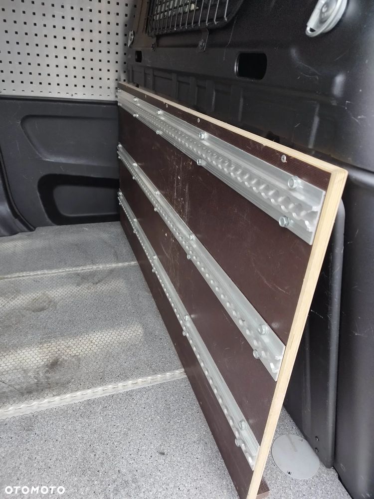 Opel COMBO MAXI 3 OSOBY - 16