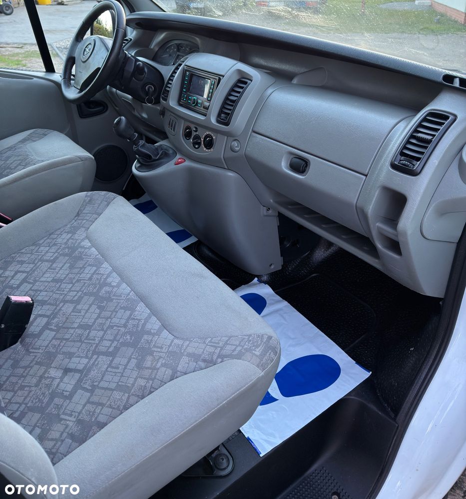 Opel Vivaro - 13