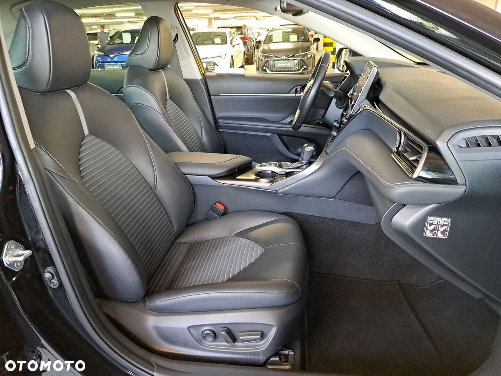 Toyota Camry 2.5 Hybrid Prestige CVT - 16