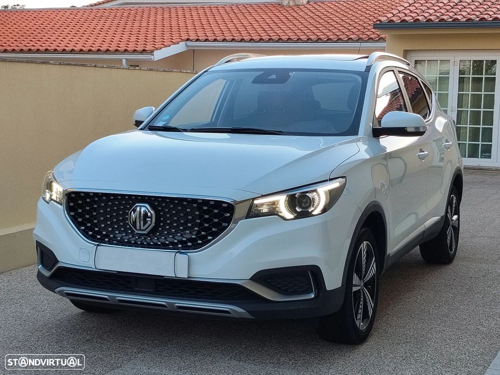 MG ZS - 1