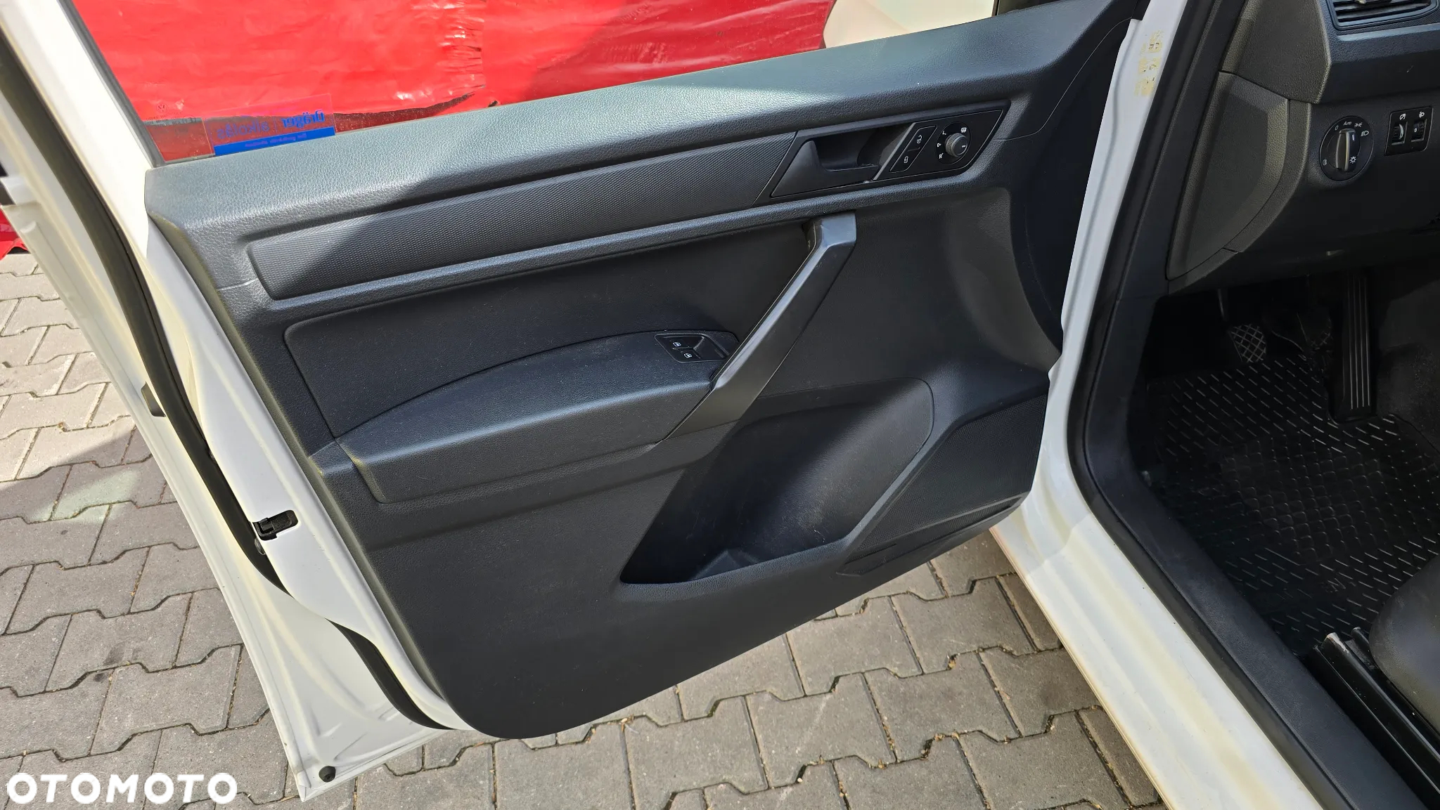 Volkswagen Caddy - 3