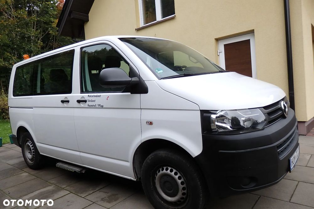 Volkswagen Transporter - 1