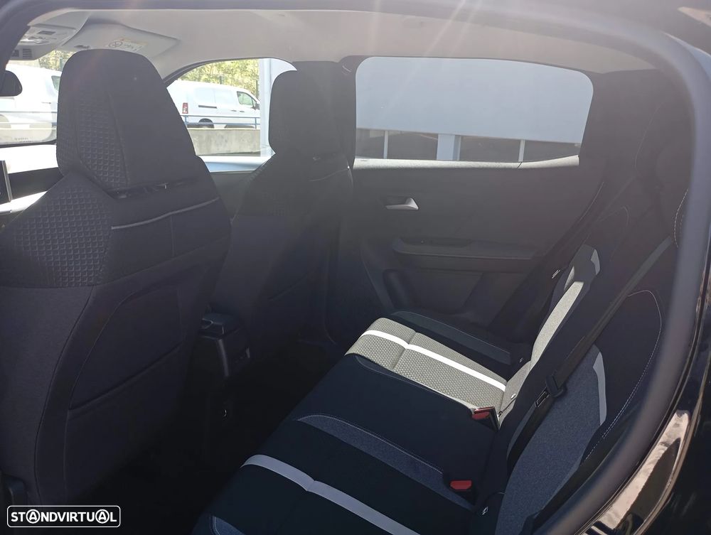 Opel Frontera 1.2 Hybrid GS eDCT - 6