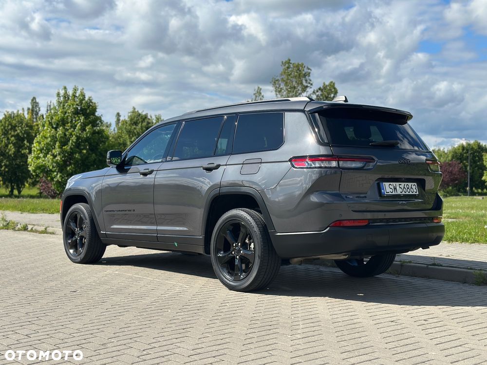 Jeep Grand Cherokee - 34