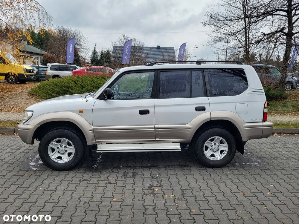 Toyota Land Cruiser - 3