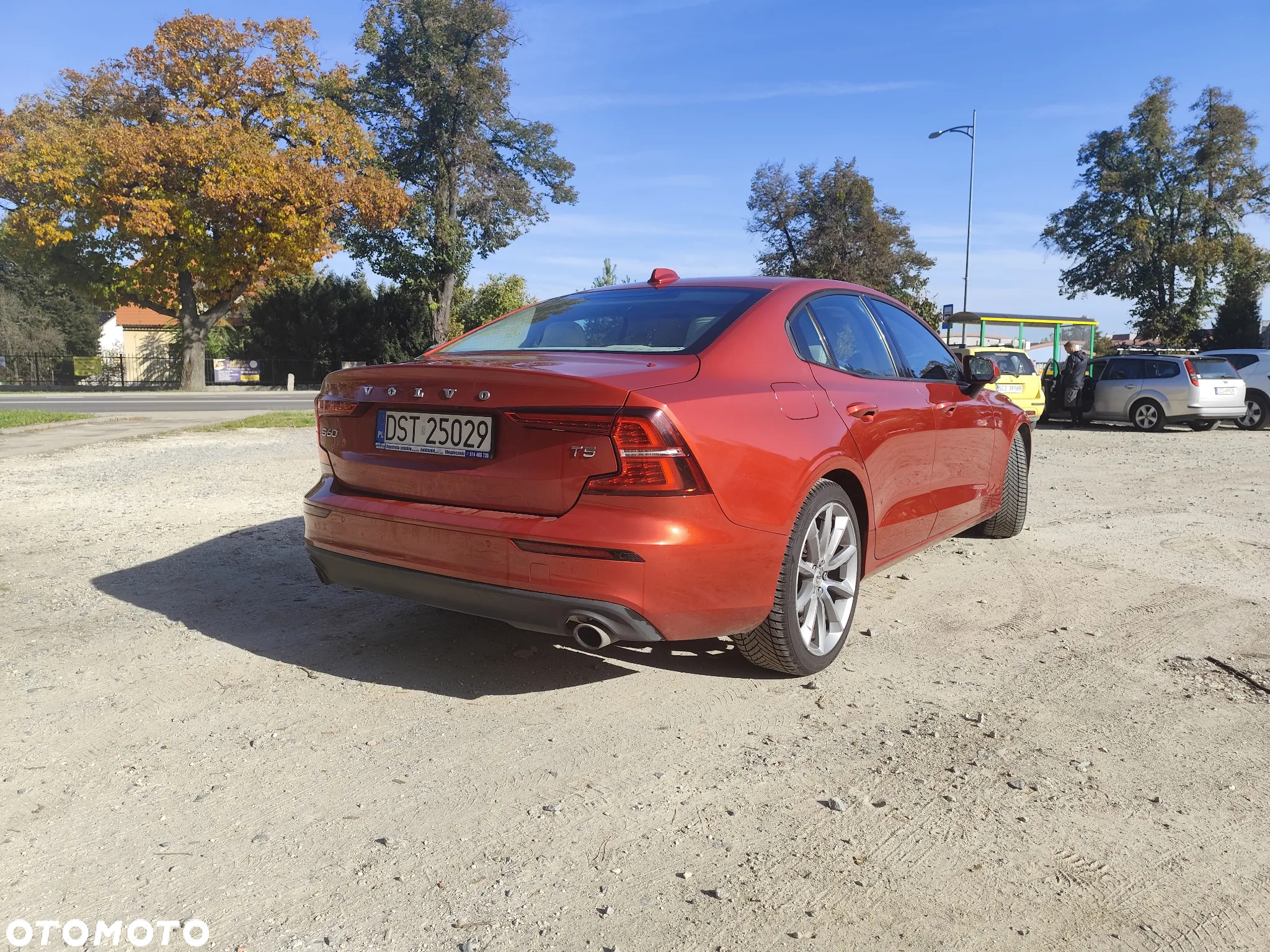 Volvo S60 T5 Momentum Pro - 11