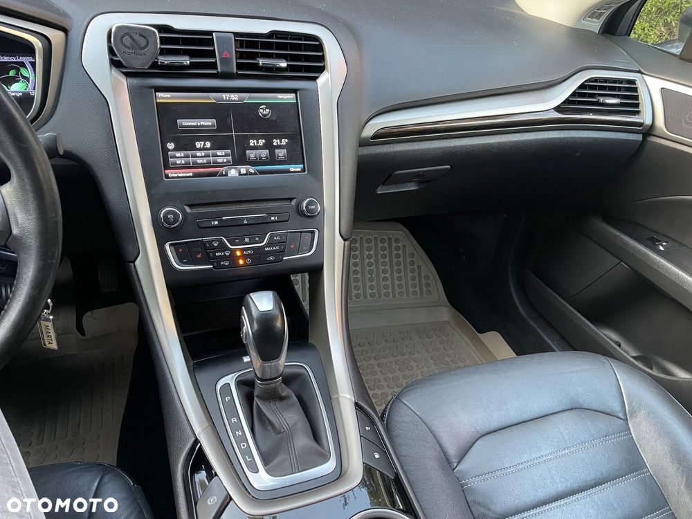 Ford Fusion - 5