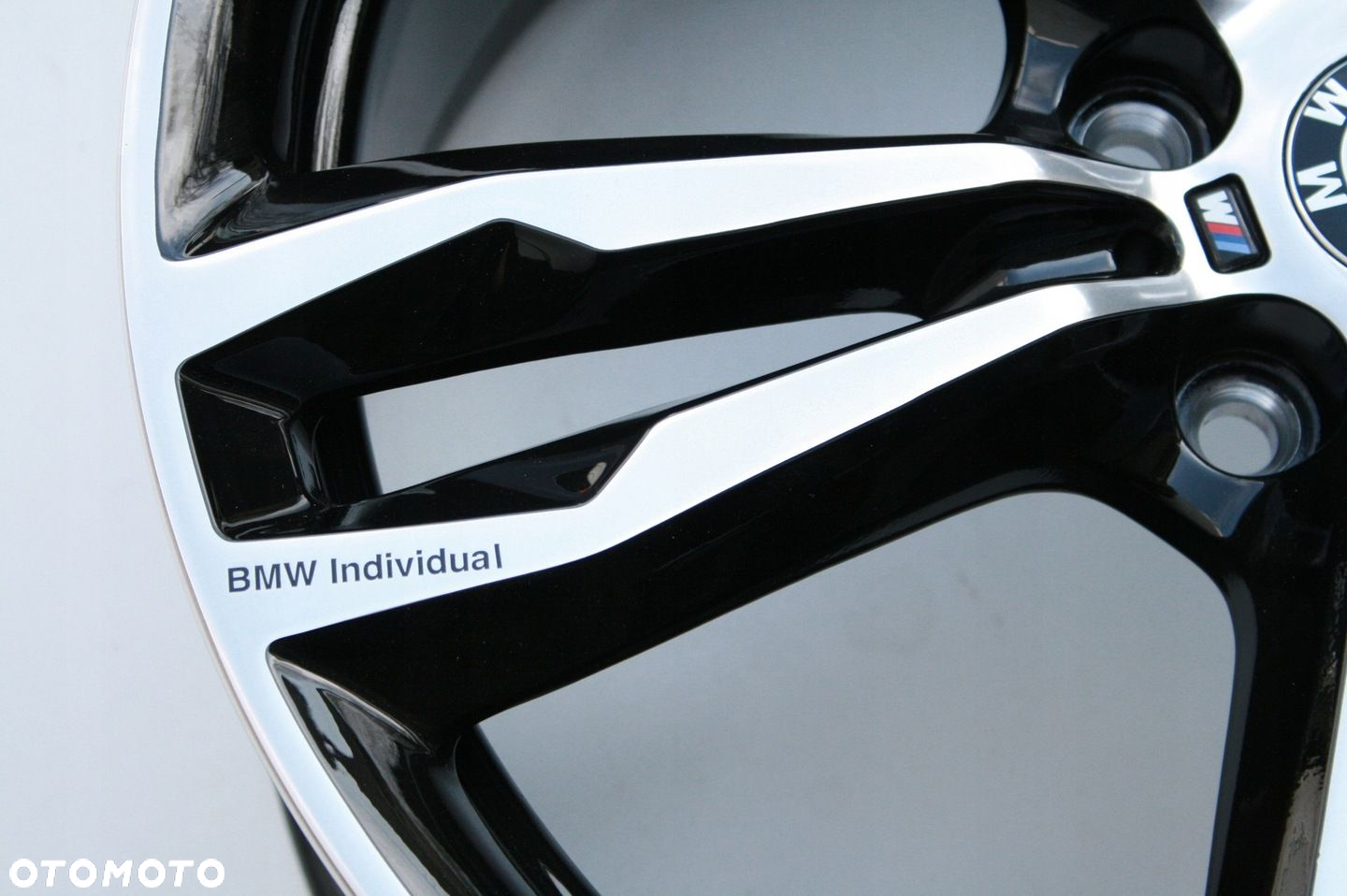 19 ORYGINAŁ BMW INDIVIDUAL M-PAKIET 1 X1 X2 X3 X4 - 2