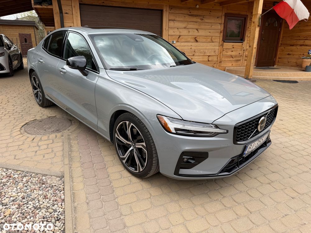 Audi A4 Limousine - 1