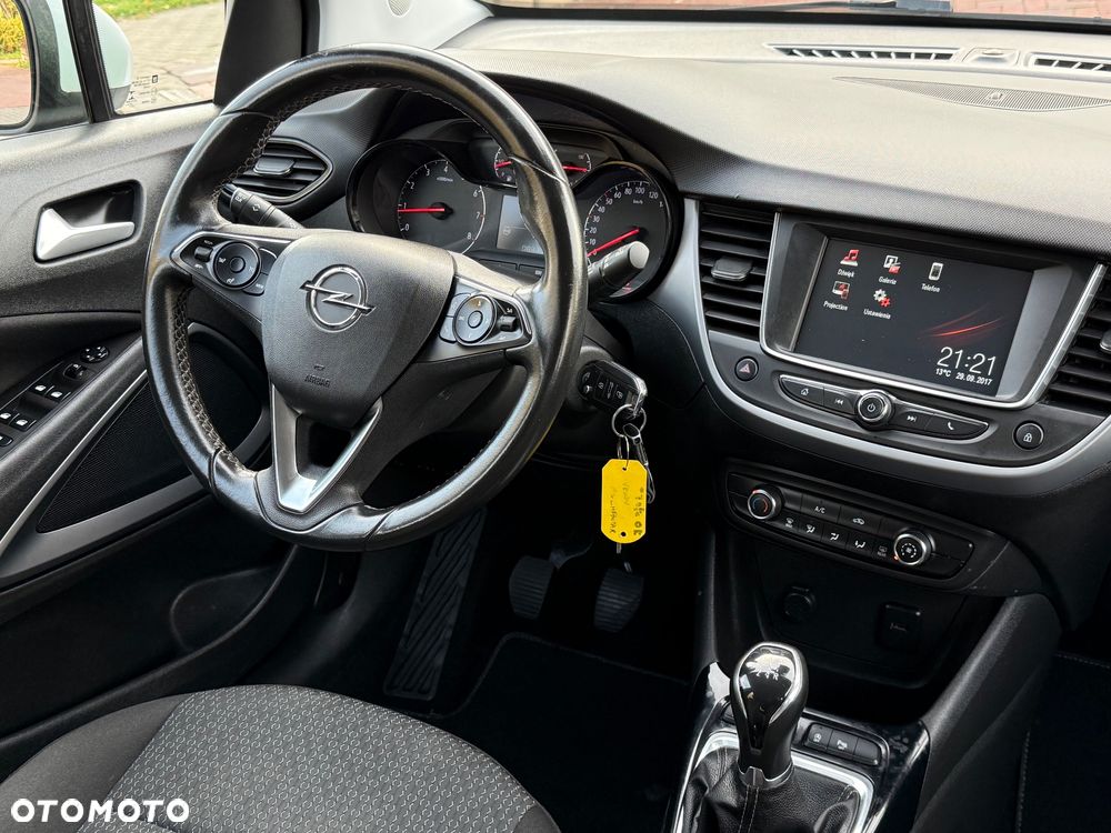 Opel Crossland X 1.2 T Design Line S&S - 35