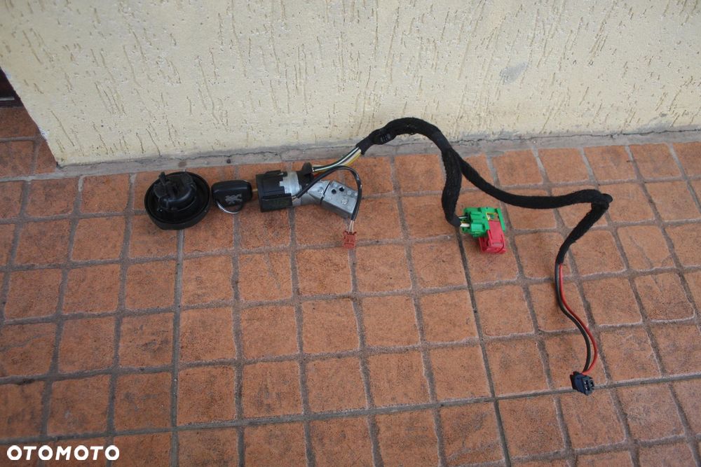 STACYJKA KLUCZYK KOREK PEUGEOT 307 - 1