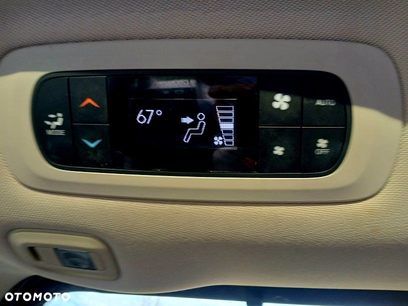 Chrysler Pacifica - 19