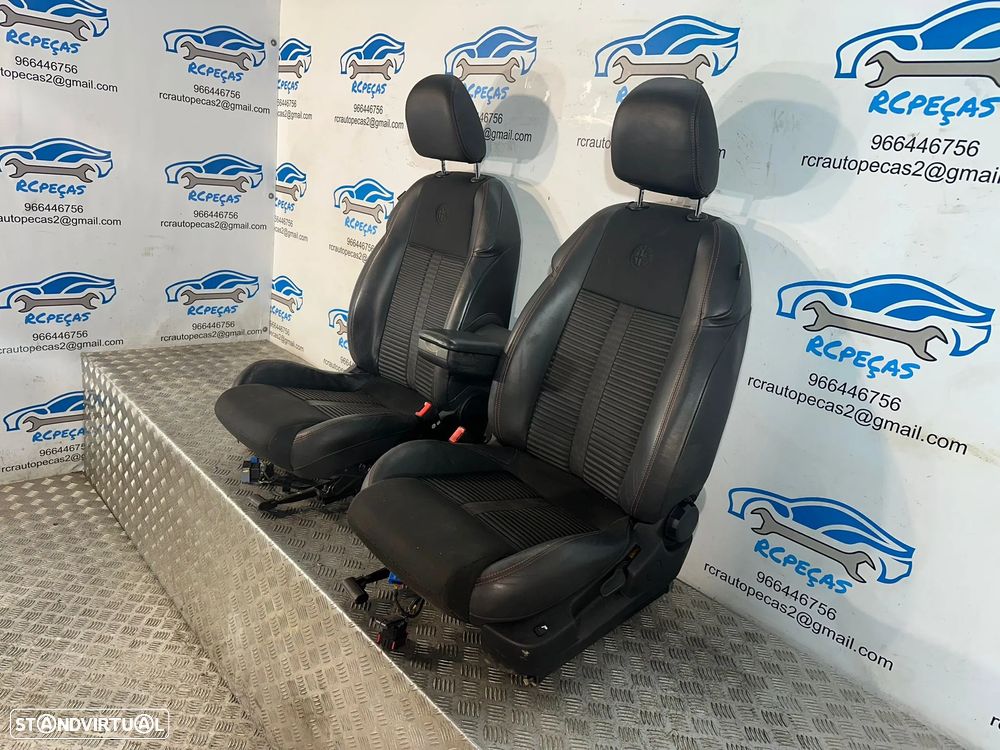 Conjunto Bancos Aquecidos Pele Tecido Alfa Romeo Giulietta 2010 - 2016 - 10