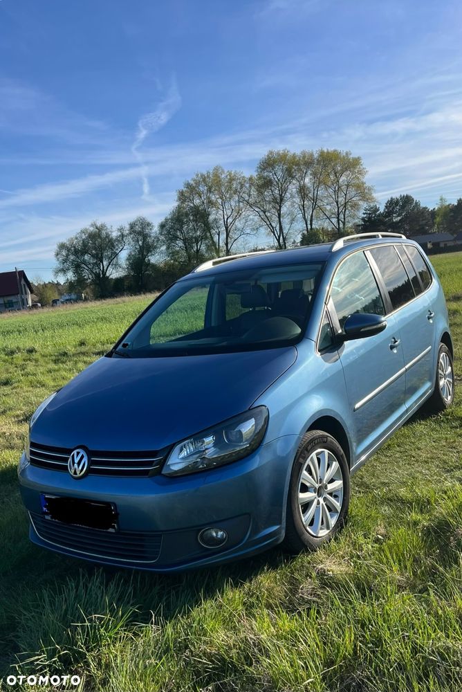 Volkswagen Touran - 1