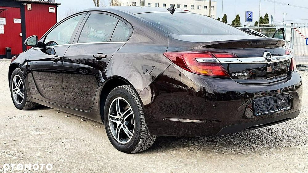 Opel Insignia - 10