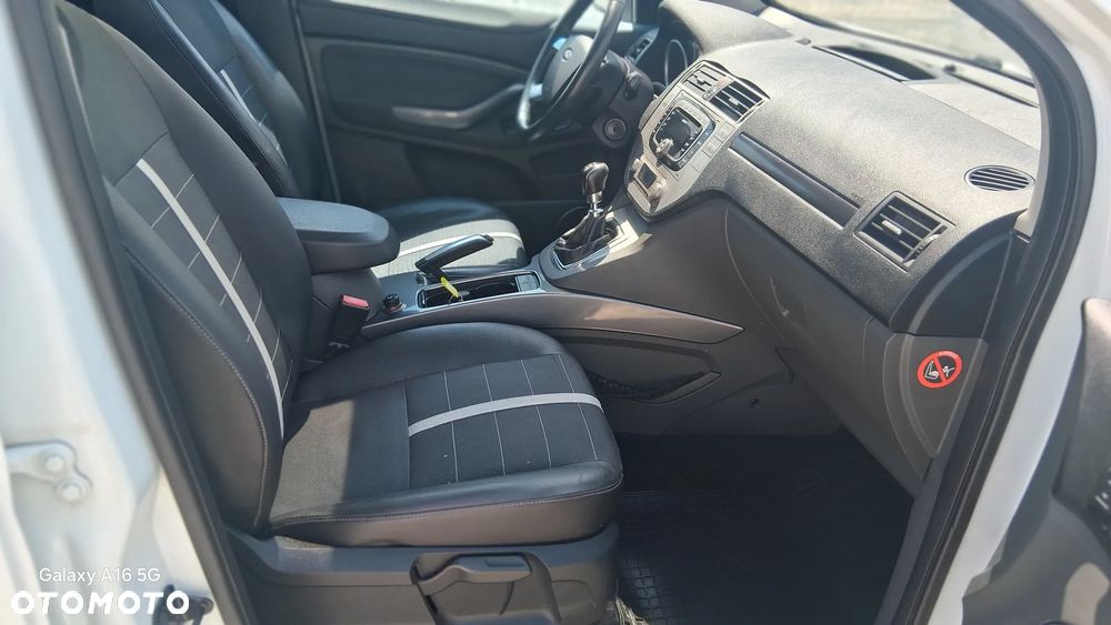 Ford Kuga 2.0 TDCi 4x4 Titanium - 13