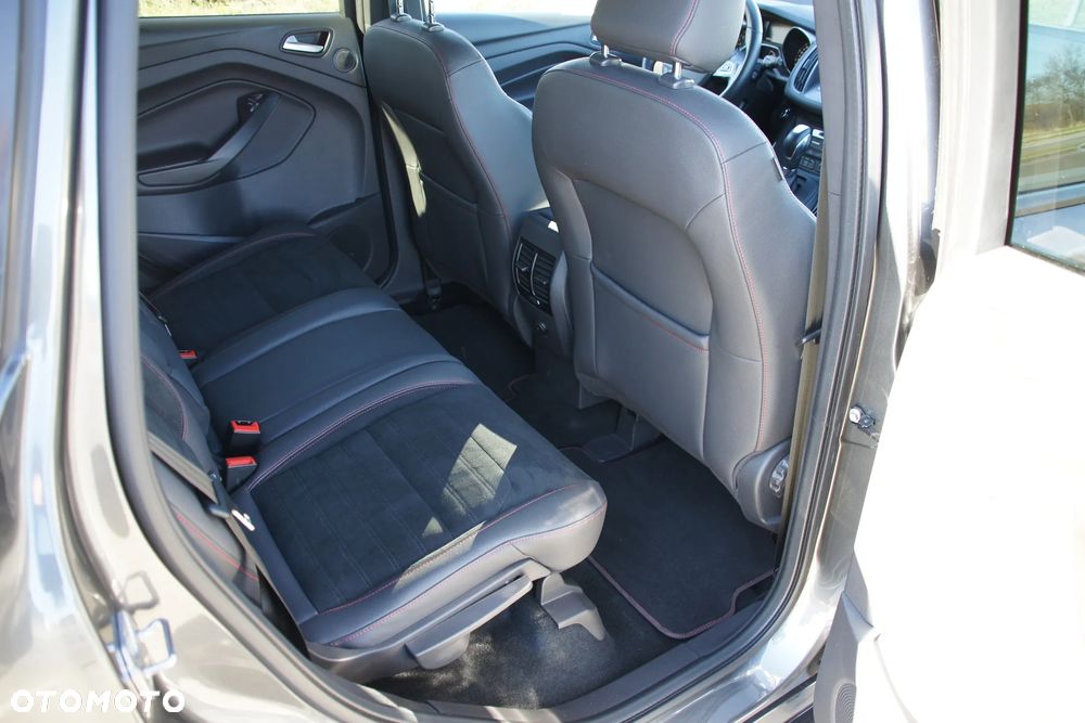 Ford Kuga 1.5 EcoBoost 4x4 ST-Line - 27