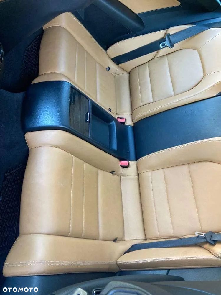 Mercedes-Benz Klasa E - 11