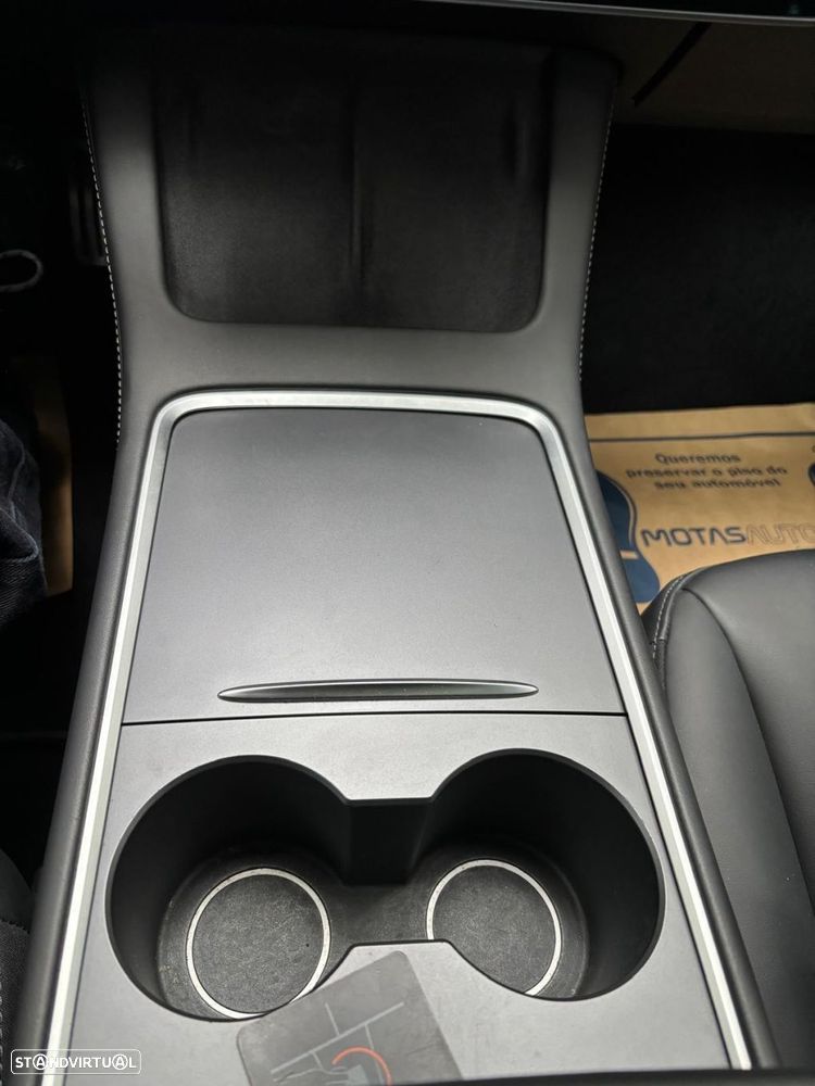 Tesla Model 3 Performance Dual Motor AWD - 28