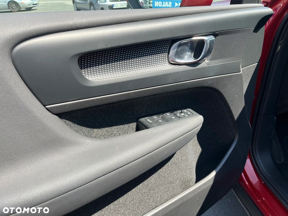Volvo XC 40 - 21