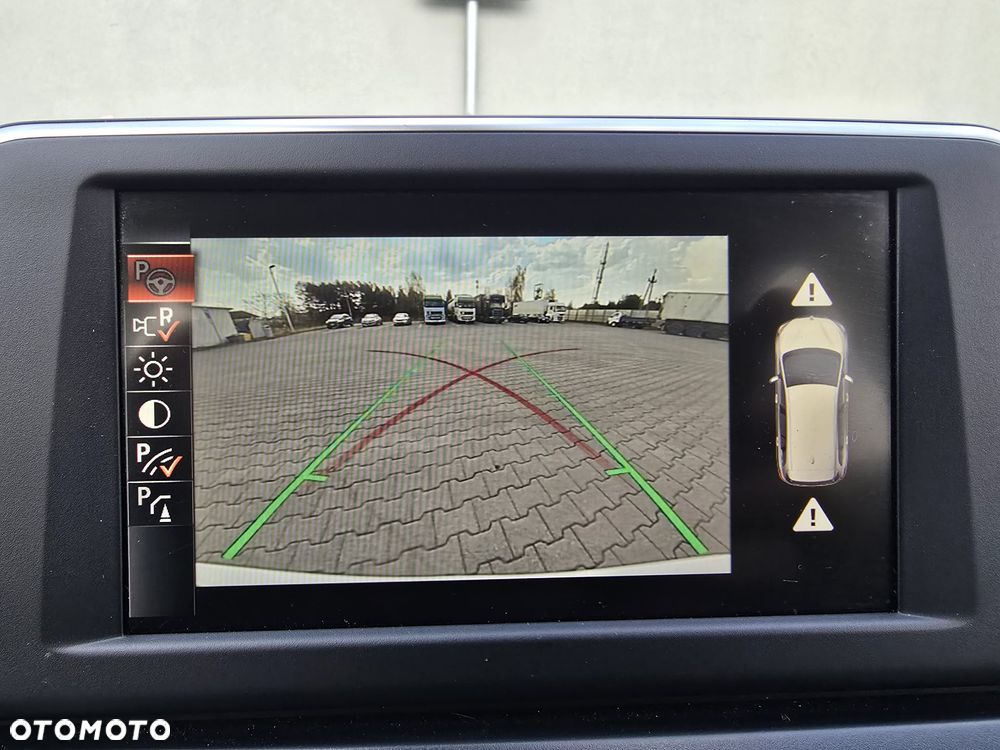 BMW Seria 2 218d GT M Sport - 32