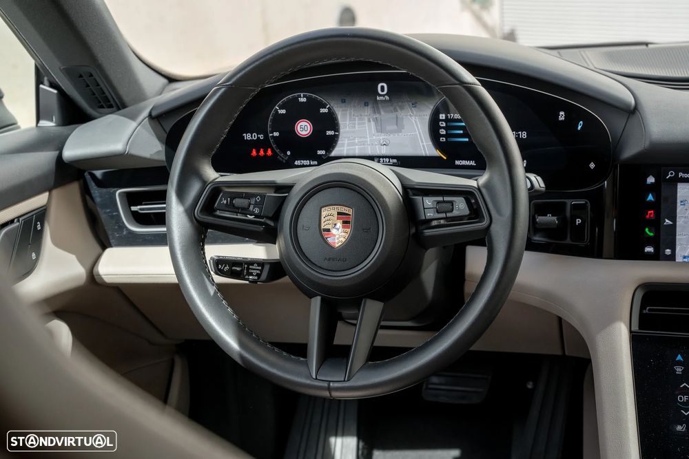 Porsche Taycan Sport Turismo Standard - 14