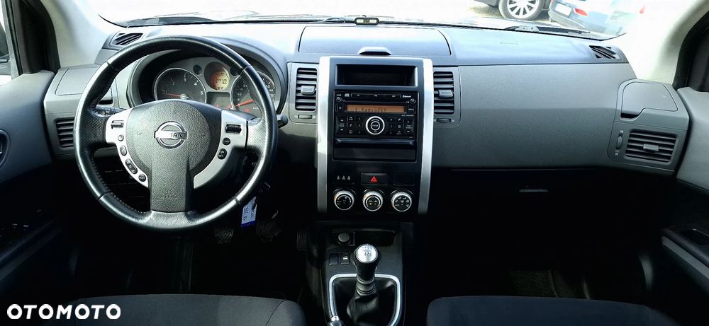 Nissan X-Trail 2.0 dCi 4x4 DPF LE - 14