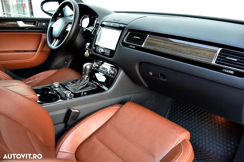 Volkswagen Touareg 3.0 V6 TDI BMT - 18