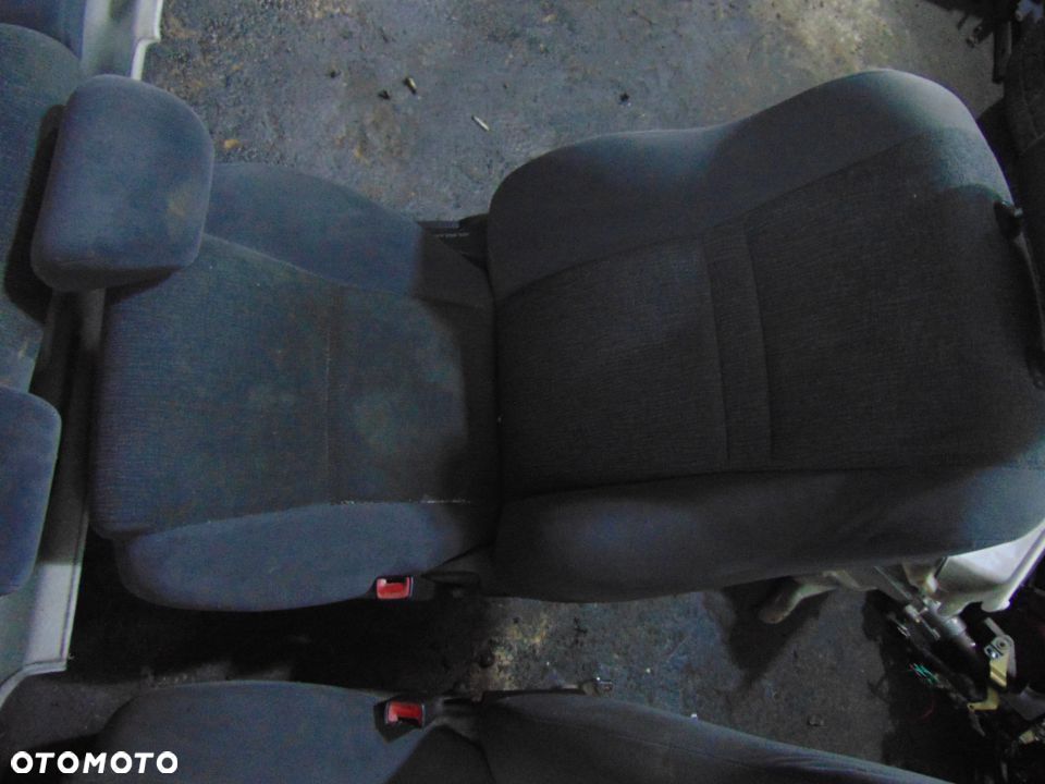 Fotele srodek Toyota corolla e12 - 4