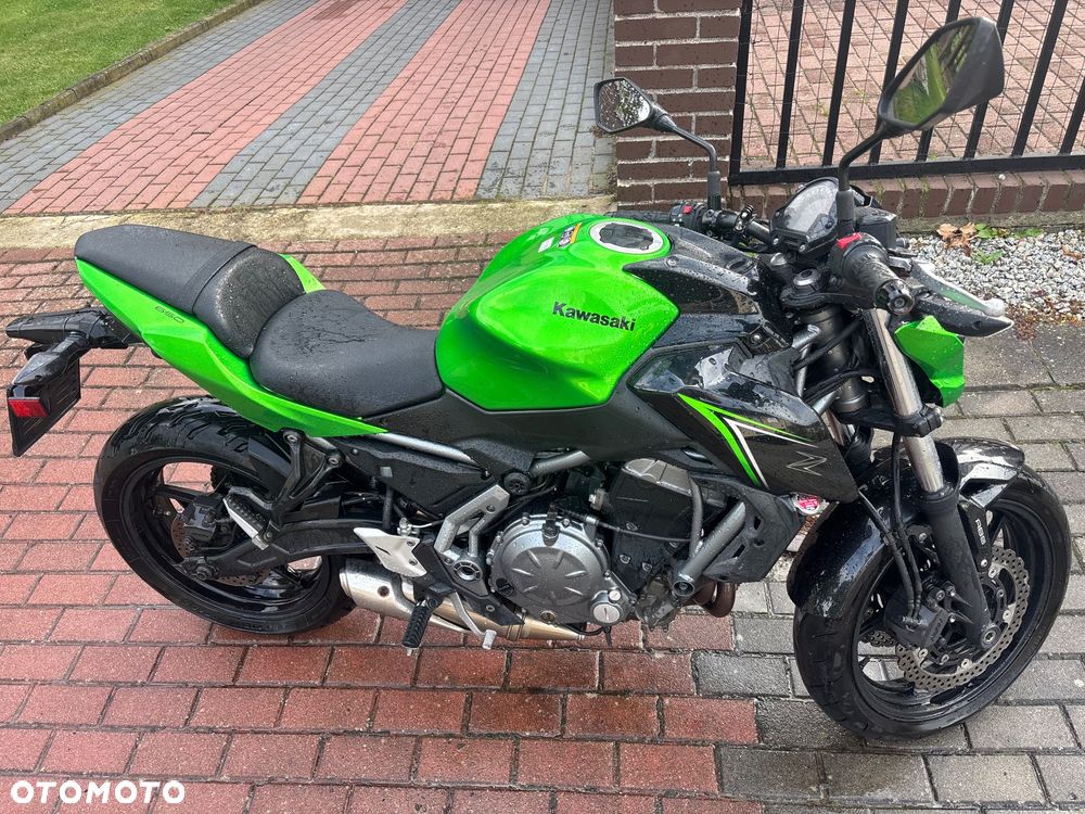 Kawasaki Z 650 - 12