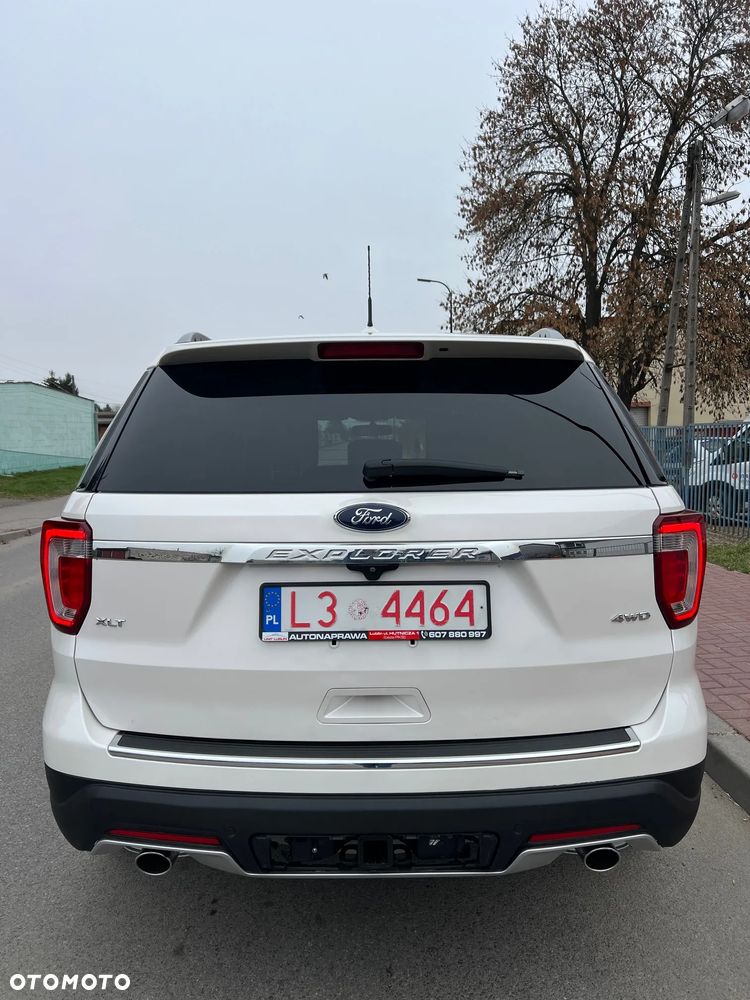 Ford Explorer EcoBoost Plug-in Hybrid ST-LINE - 3