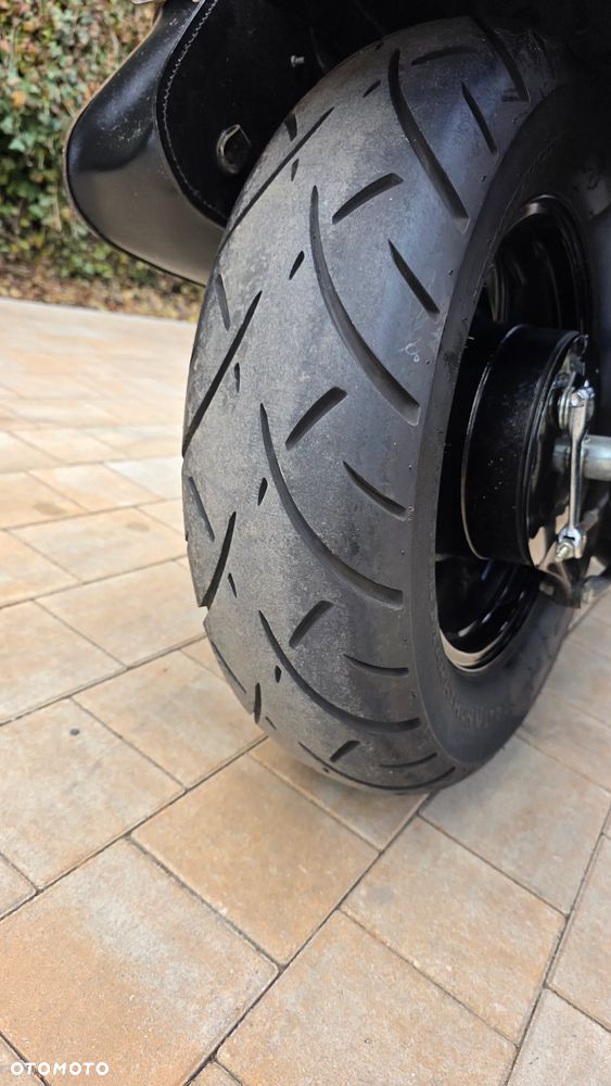 Suzuki Intruder - 13