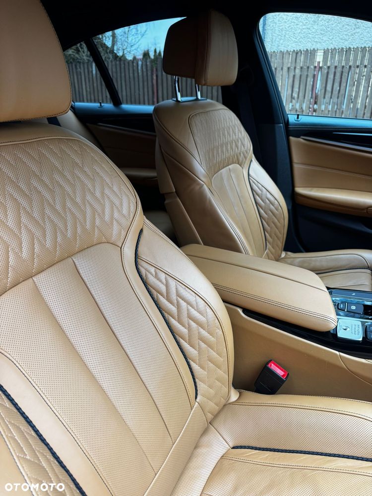 BMW-ALPINA D5 - 13
