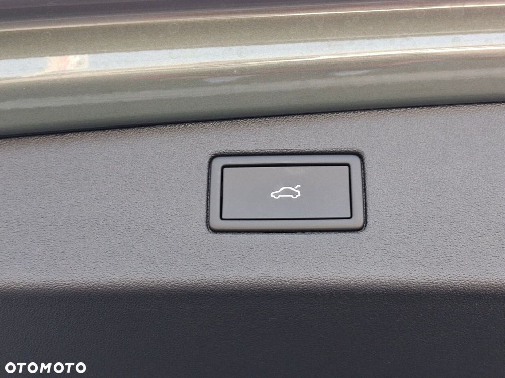 Volkswagen Tiguan - 11