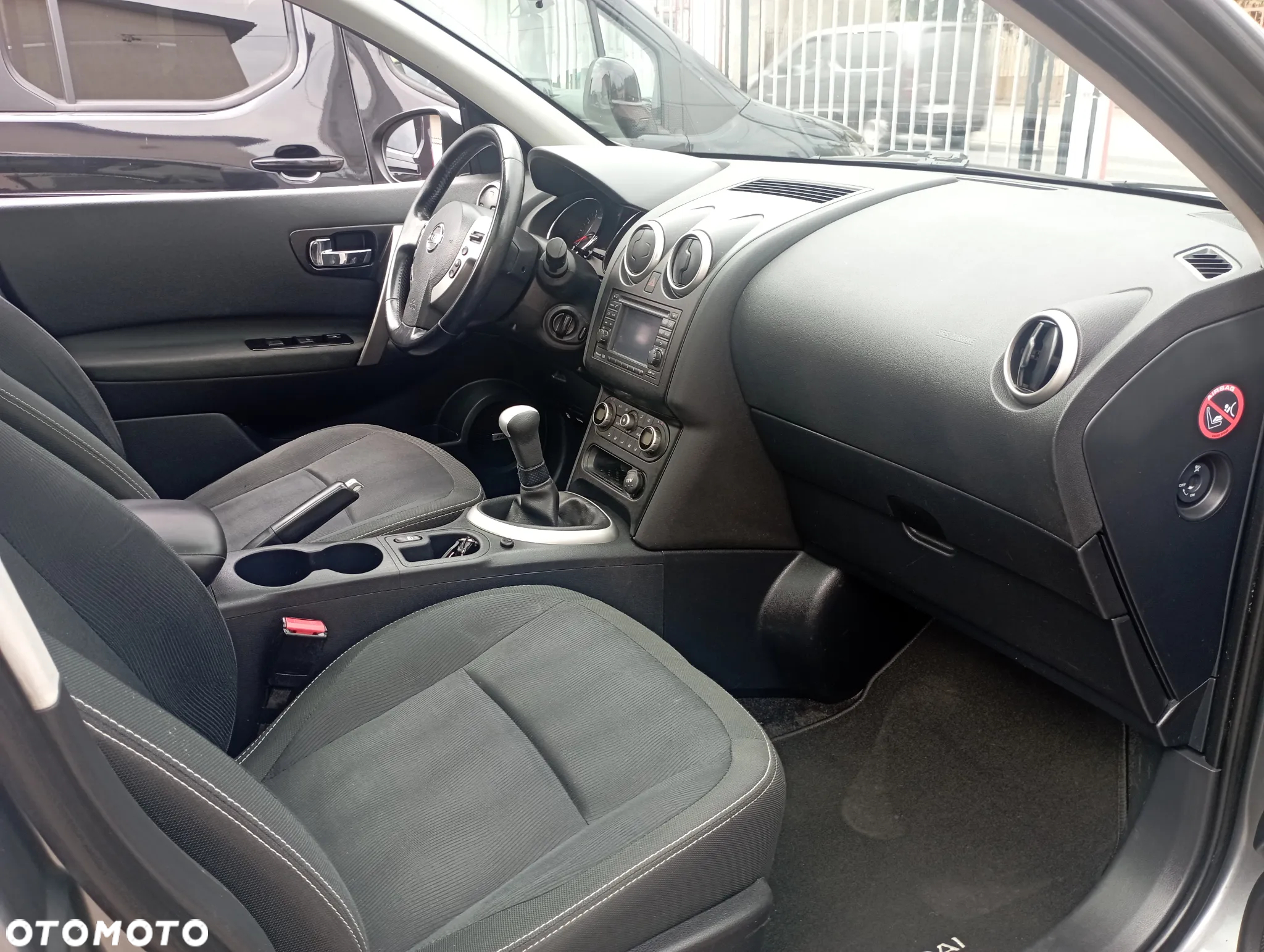 Nissan Qashqai 1.6 Visia - 9